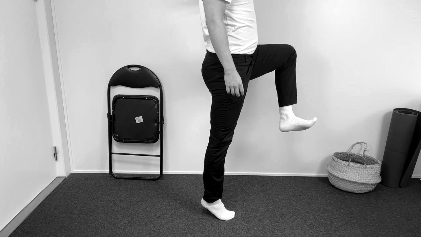 Wall Single Heel Raises